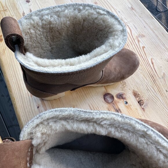 No. 6  5" Pull on Shearling Clog Boot on Mid Heel in Brown - Size 8 - NWOT - Picture 4 of 5